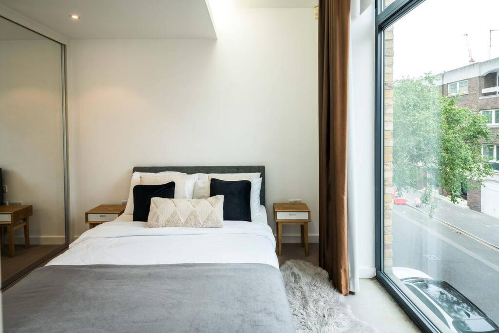 Chic And Spacious Flat Near Bond Street Appartement Londen Buitenkant foto